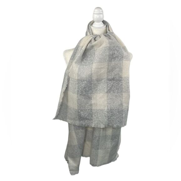 Old Navy Buffalo Plaid Blanket Scarf Light Gray super soft - Picture 3 of 6
